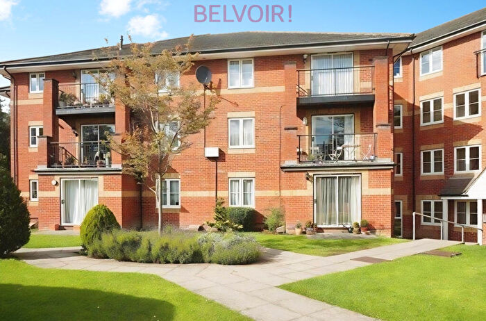 2 Bedroom Flat To Rent In Archers Road, Southampton, SO15