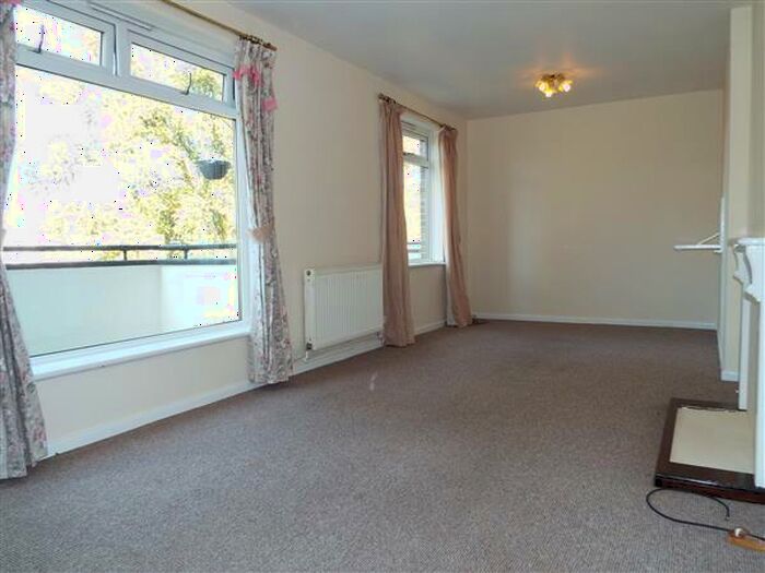 2 Bedroom Flat To Rent In Ravendale Drive, Ermine, Lincoln, LN2