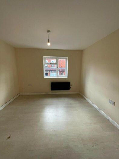 1 Bedroom Flat To Rent In Razia Apartments, Fulham Road, Sparkhill, Birmingham, B11
