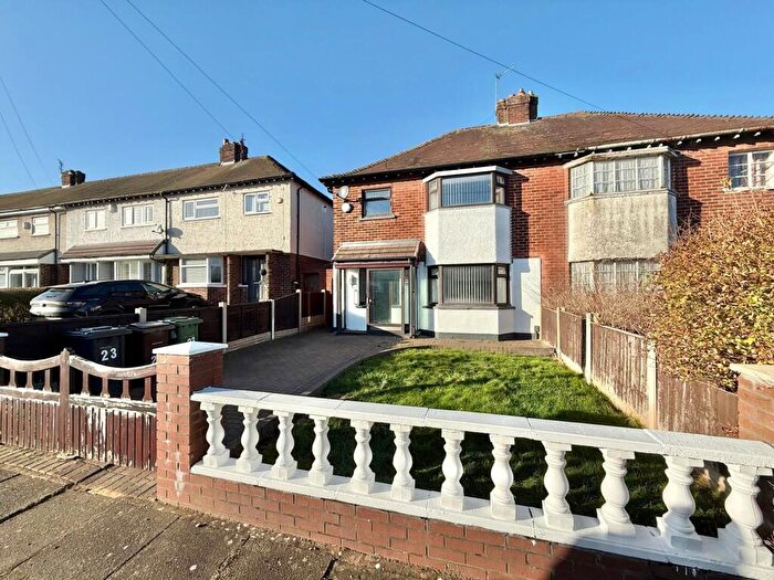 3 Bedroom Semi-Detached House To Rent In Deerbarn Drive, Bootle, L30