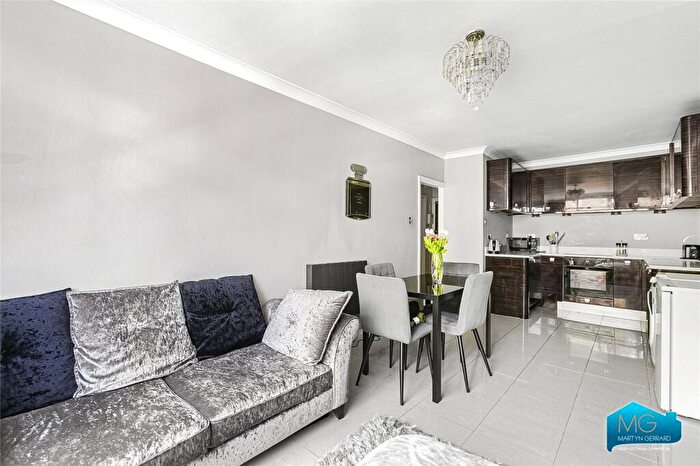 1 Bedroom Apartment To Rent In Hadley Road, High Barnet, London, EN5