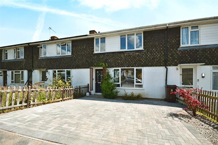 Property To Rent In Grays Crescent, Woodley, Reading, RG5