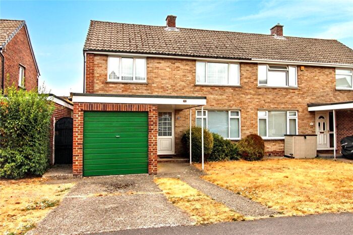 3 Bedroom Semi Detached House For Sale In Kersey Crescent, Newbury, Berkshire, RG14