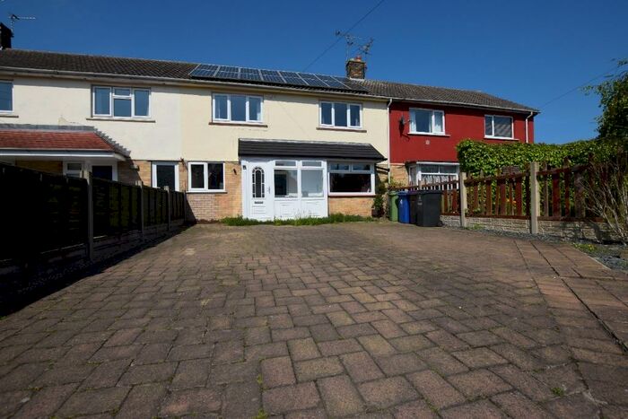 3 Bedroom Terraced House To Rent In Heapham Crescent, Gainsborough, DN21