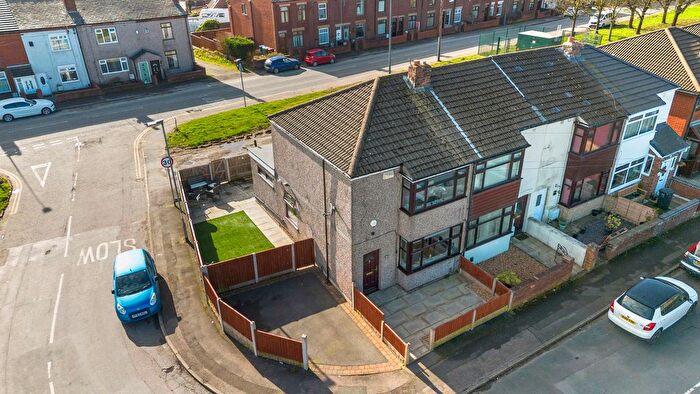 3 Bedroom End Of Terrace House For Sale In East Street, Ashton-In-Makerfield, WN4