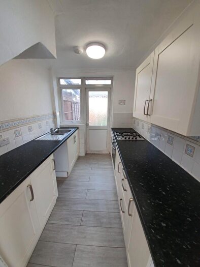 3 Bedroom Terraced House For Sale In Scotland Green Road, Enfield, Greater London, EN3