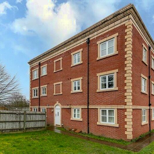 2 Bedroom Apartment To Rent In Talfourd Way, Redhill, Surrey, RH1