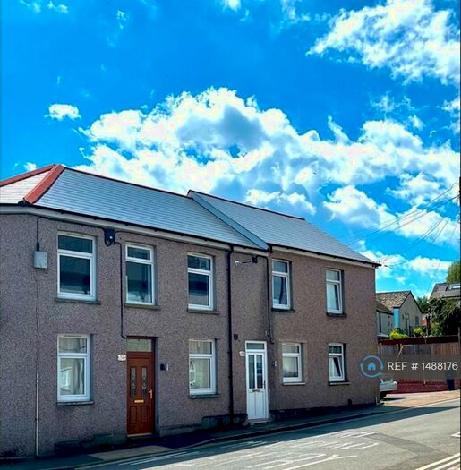 2 Bedroom Flat To Rent In Russell Street, Pontnewydd, Cwmbran, NP44