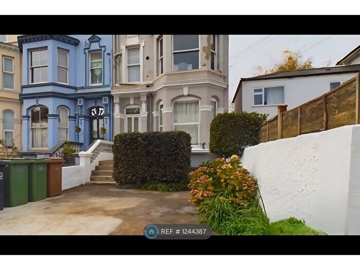 1 Bedroom Flat To Rent In Elphinstone Road, Hastings, TN34