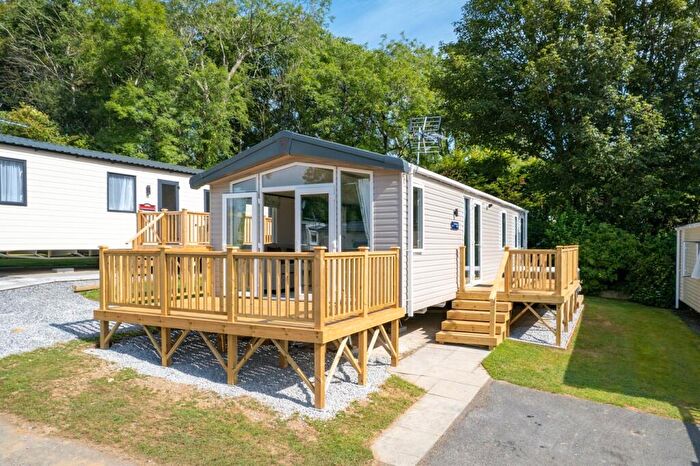 2 Bedroom Caravan For Sale In , Narberth, SA67