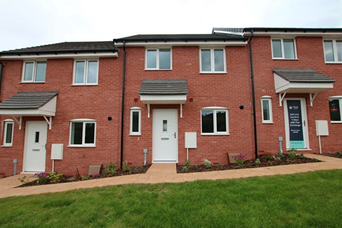 3 Bedroom Terraced House To Rent In Castle Park Way, Alphington, Exeter, EX2