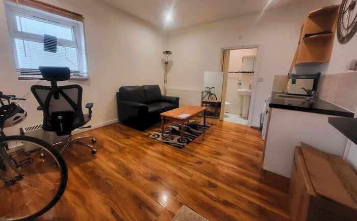 Studio To Rent In Kingston Road, London, SW20