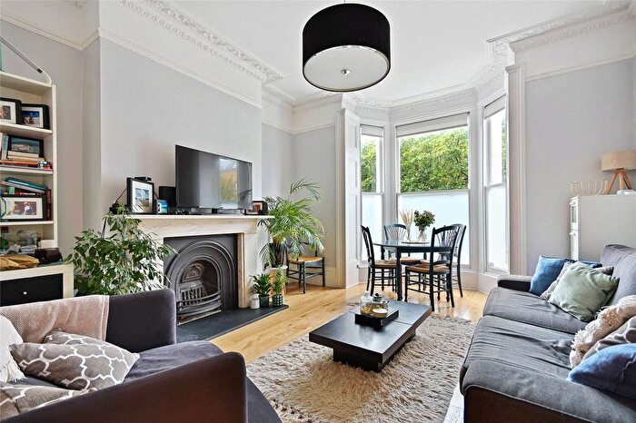 1 Bedroom Flat To Rent In Brackenbury Road, Brackenbury Village, London, W6