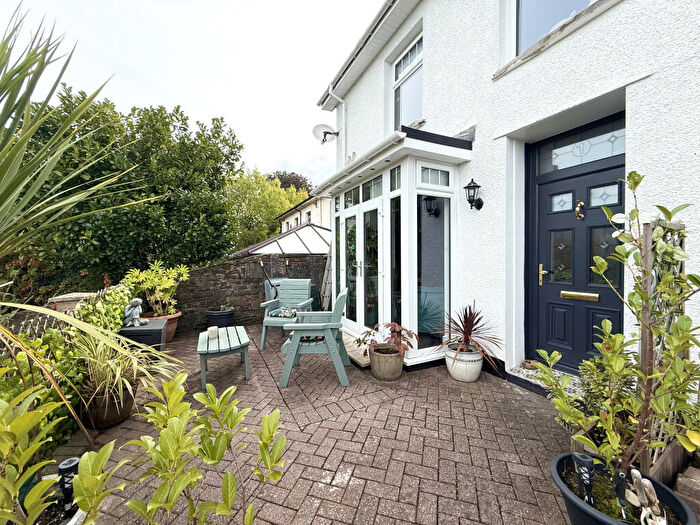 3 Bedroom End Of Terrace House For Sale In Bute Terrace, Aberdare, CF44