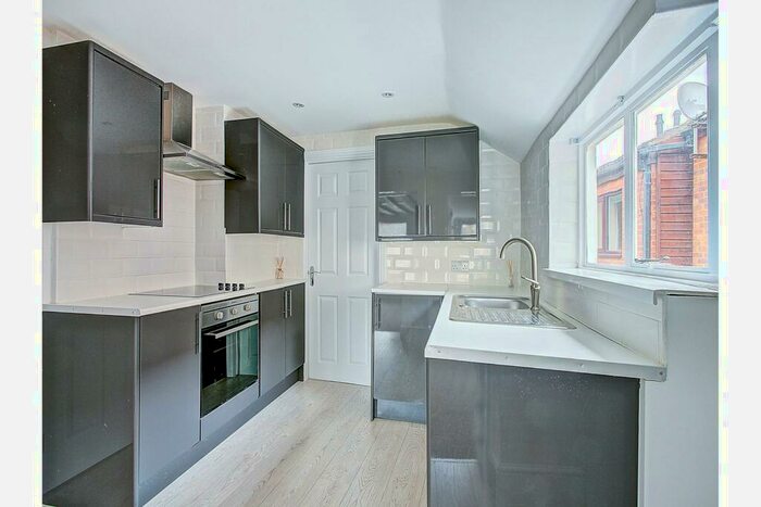 2 Bedroom Flat To Rent In High Street, Ramsey, Huntingdon, PE26