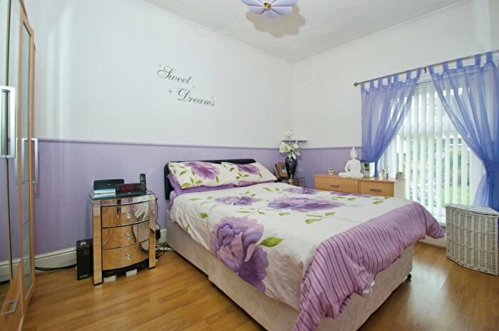 3 Bedroom Terraced House For Sale In Oakdale Terrace, Tonypandy, CF40