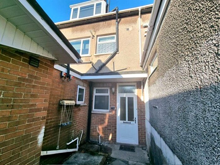 3 Bedroom Flat To Rent In Newport Road, Rumney, CF3