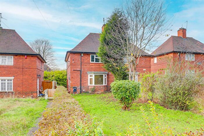 2 Bedroom Semi Detached House For Sale In Pulborough Close, Basford, Nottinghamshire, NG5