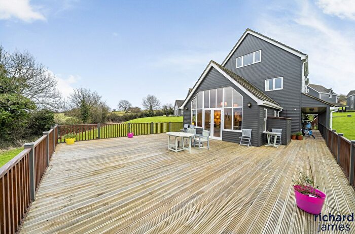 4 Bedroom Detached House For Sale In Wiltshire Crescent, Wiltshire Leisure Village, Royal Wootton Bassett, SN4