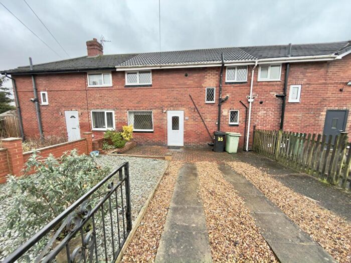 3 Bedroom Terraced House For Sale In Primrose Avenue, Swillington, Leeds, LS26
