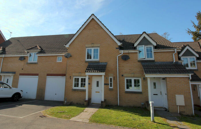 2 Bedroom Semi-Detached House To Rent In Bryn Dewi Sant, Miskin, CF72