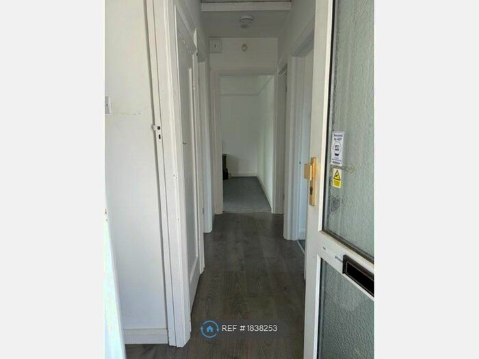 2 Bedroom Maisonette To Rent In Cray Valley Road, Orpington, BR5