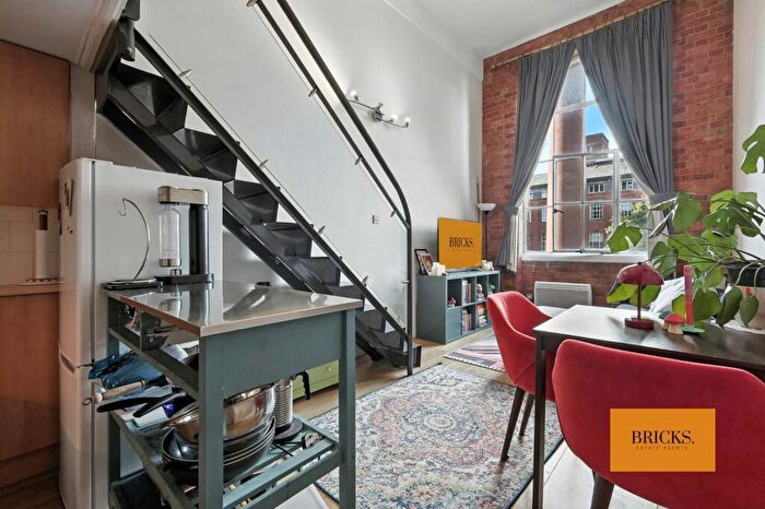1 Bedroom Apartment To Rent In Manhattan Building, Bow Quarter, E3