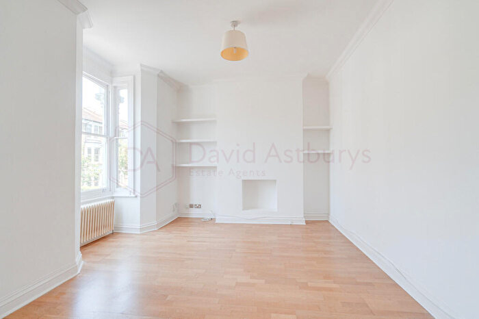 2 Bedroom Apartment To Rent In Fairmead Road, Holloway, London, N19