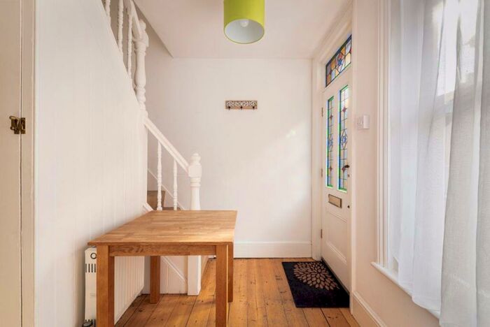 2 Bedroom House To Rent In Kirbys Lane, Canterbury, CT2