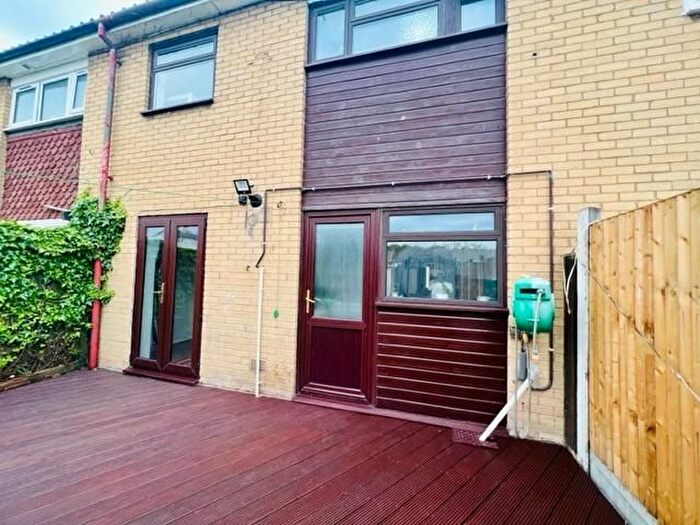 3 Bedroom Terraced House To Rent In Long Lynderswood, Basildon, SS15