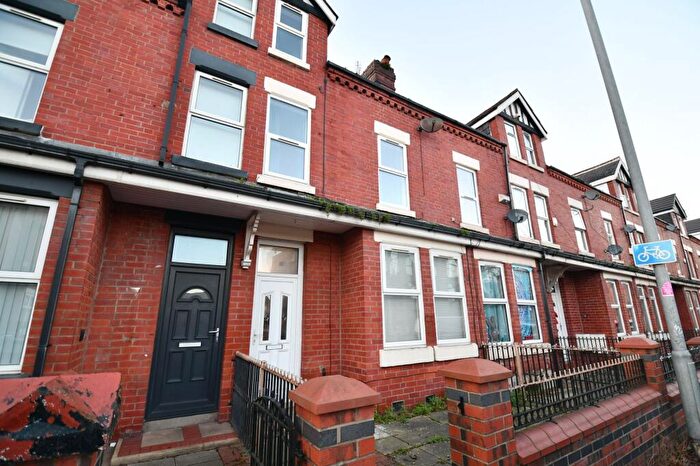 4 Bedroom Terraced House For Sale In Weaste Road, Salford, M5