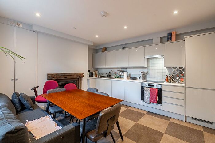 2 Bedroom Flat To Rent In Fulham High Street, Fulham, SW6