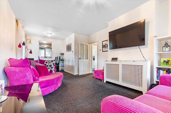 2 Bedroom Apartment For Sale In Napier Hill, Murray, East Kilbride, G75