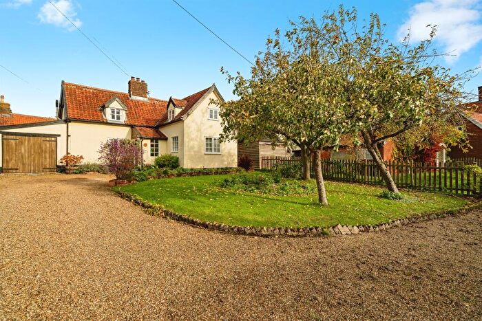 5 Bedroom Detached House For Sale In Common Road, Shelfanger, Diss, IP22