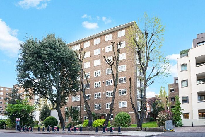 2 Bedroom Flat For Sale In Reynolds House, Wellington Road, NW8