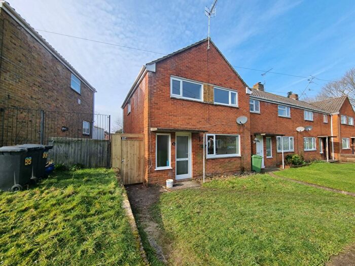 4 Bedroom Semi-Detached House To Rent In Keysworth Road, Poole, BH16