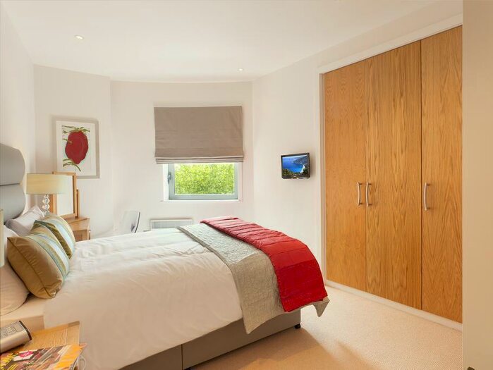 1 Bedroom Apartment To Rent In Broad Quay, Bristol, BS1