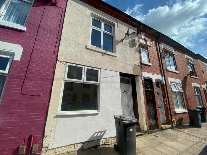 3 Bedroom Terraced House To Rent In Diseworth Street, Leicester, LE2