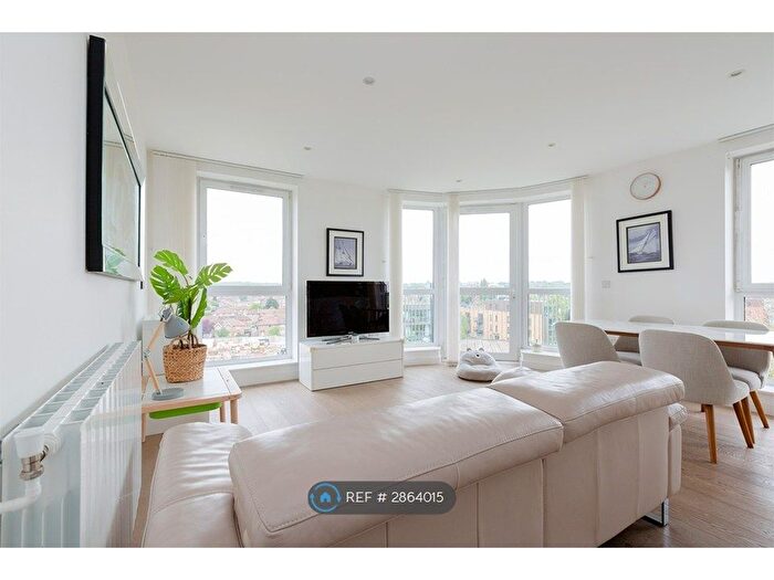 3 Bedroom Flat To Rent In Ottley Drive, London, SE3