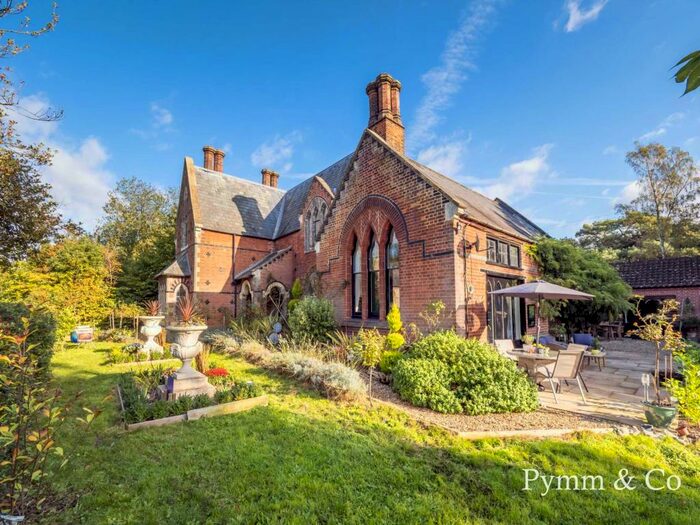 4 Bedroom Detached House To Rent In Earlham Road, Norwich, NR2