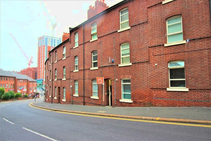 3 Bedroom Apartment To Rent In Townhead Street, Sheffield, S1