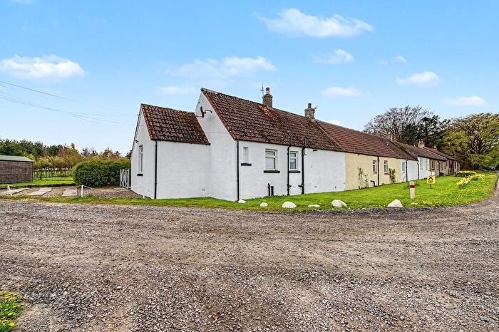 2 Bedroom Cottage For Sale In Brewsterwells Farm Cottages, KY16