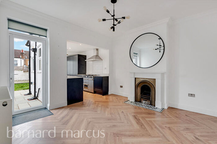 2 Bedroom Semi-Detached House To Rent In Montpelier Road, Sutton, SM1