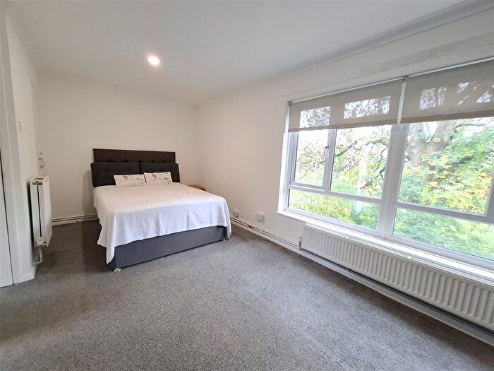 Studio To Rent In Stoneycroft, Hemel Hempstead, HP1