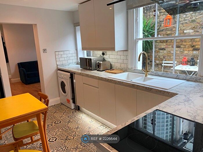 1 Bedroom Flat To Rent In Fenwick Place, London, SW9
