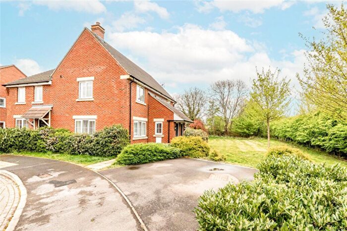 1 Bedroom Maisonette For Sale In Steventon, Abingdon, Oxfordshire, OX13