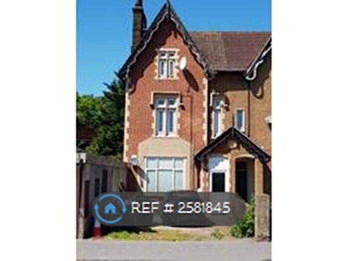 1 Bedroom Flat To Rent In Selhurst Road, London, SE25