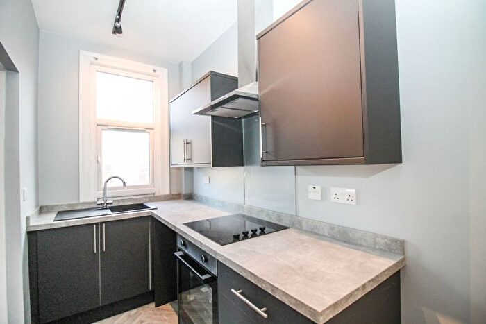 2 Bedroom Terraced House To Rent In Ashton Street, Leeds, LS8