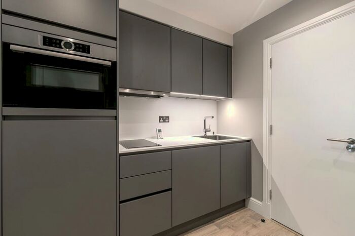 Studio To Rent In Flat - St Quintin Avenue, London, W10