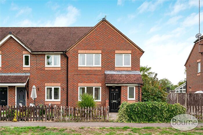 3 Bedroom End Of Terrace House For Sale In Almsgate, Compton, Guildford, Surrey, GU3